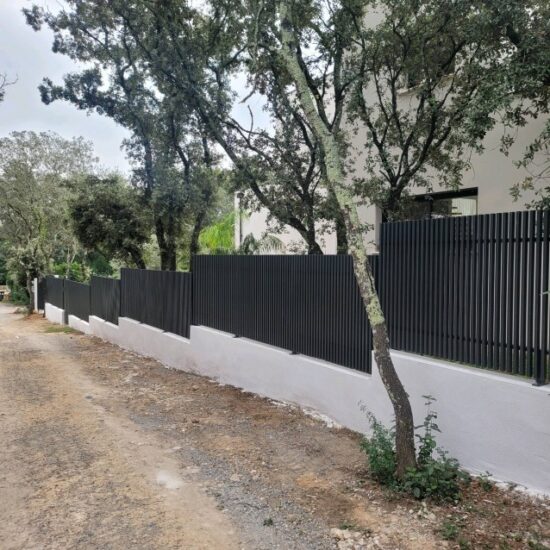 Ensemble portail et portillon à Castries 6