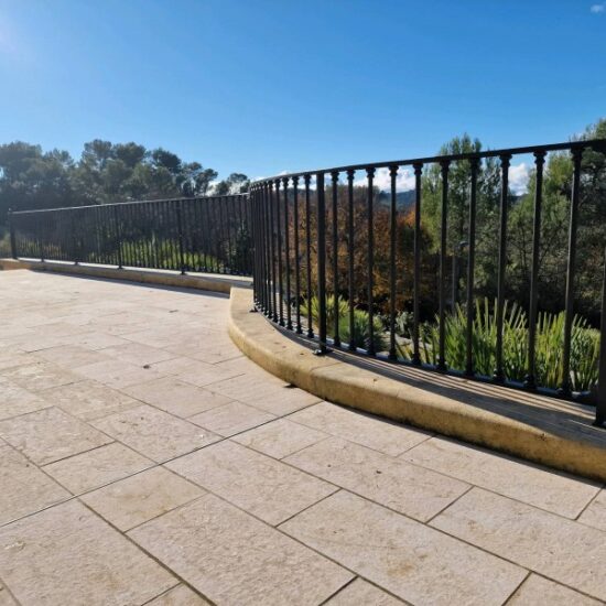 Garde corps barreaudé 1 - Garde-corps - site CMT Métallurgie