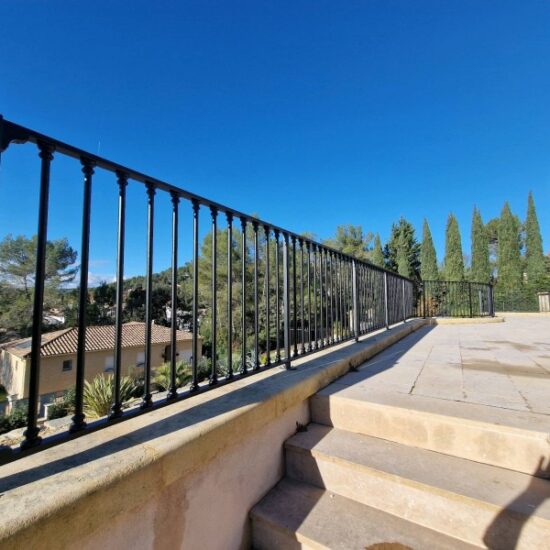 Garde corps barreaudé 4 - Garde-corps - site CMT Métallurgie