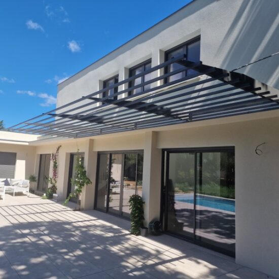 Pergola suspendu 4 -Pergolas - site CMT Métallurgie