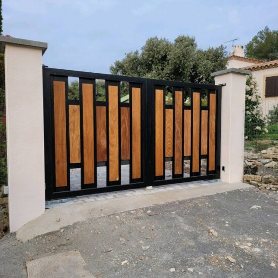 Pose portail battant sur-mesure 1 - Portails - Nos projets