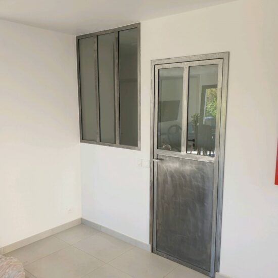 Verrière pour isoler l'espace nuit d'une maison 2 - Verrière - site CMT Métallurgie